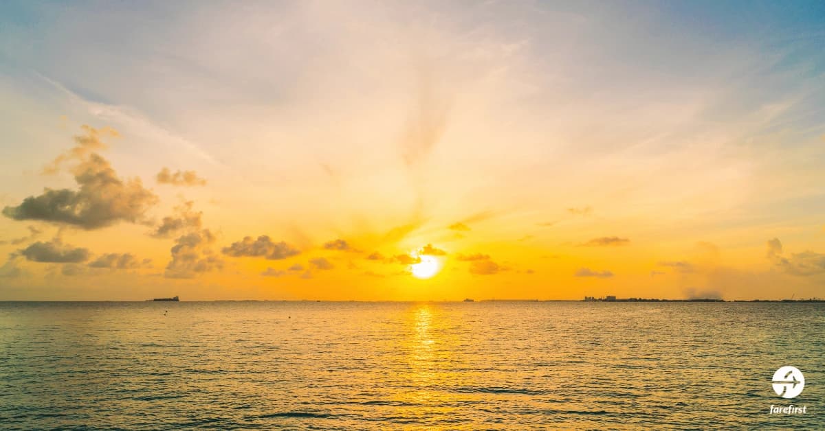 witness-a-breathtaking-maldivian-sunset