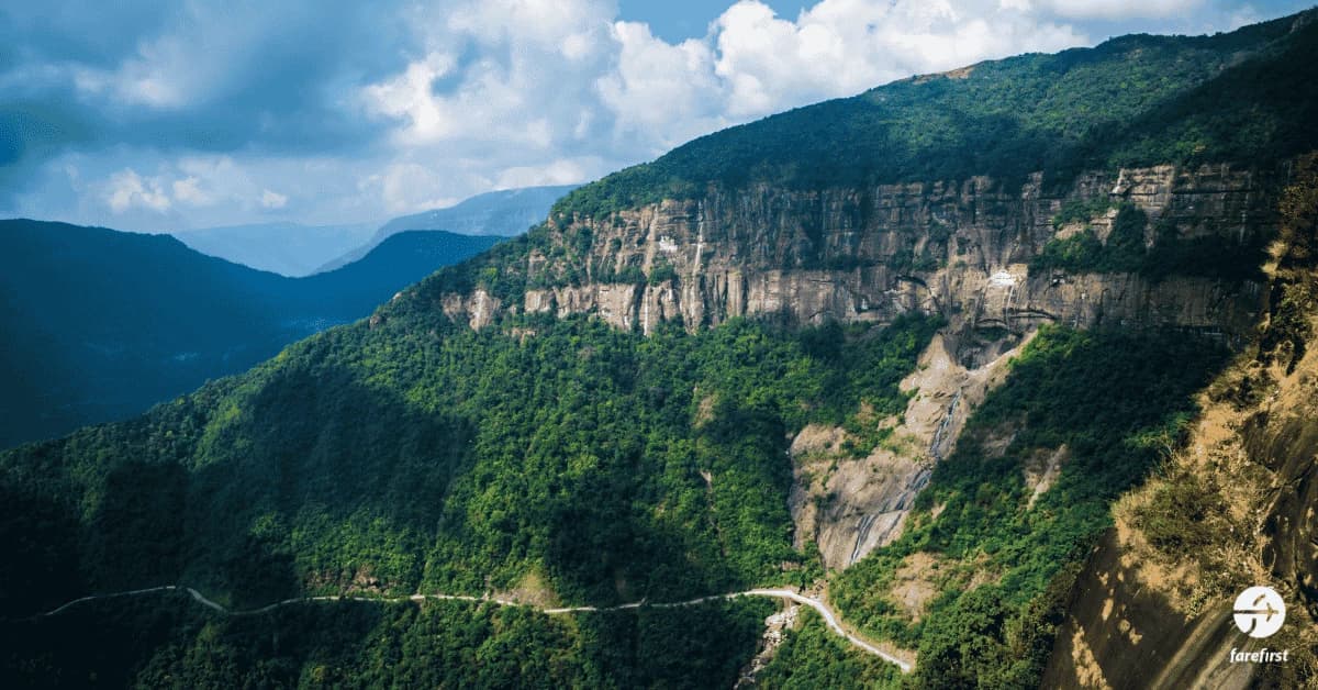 cherrapunji-land-of-rain-and-natural-wonders