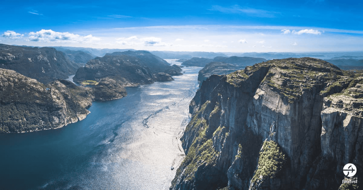 stavanger-preikestolen-the-iconic-pulpit-rock